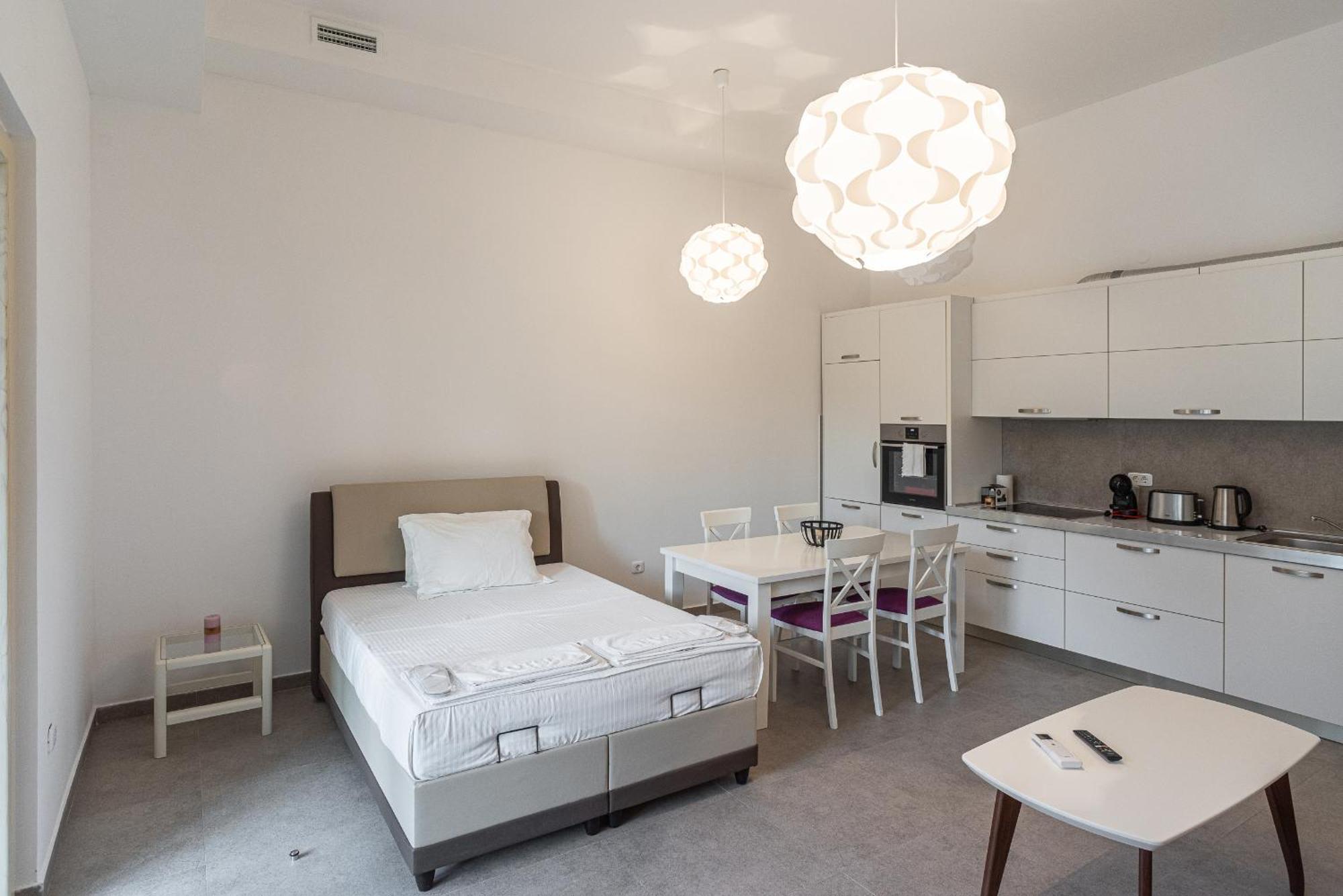 Vertmont Apartments Sveti Stefan Ngoại thất bức ảnh
